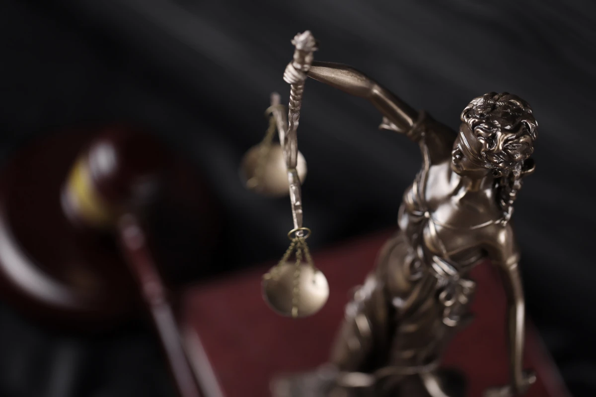 La justice des mineurs en péril : vers une remise en cause du droit à un procès équitable ?