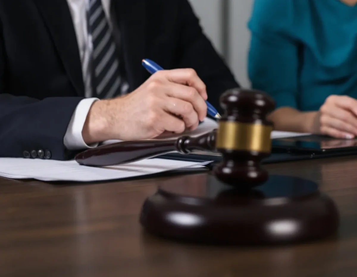Conseil d'Avocat : Bien Préparer sa Première Consultation